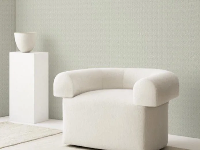Ambiente claro com papel de textura neutra